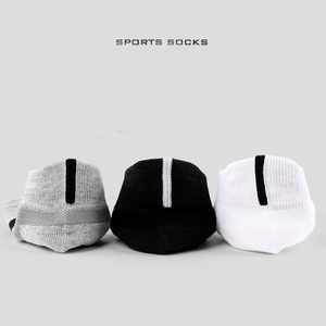 Calcetines de fútbol con agarre antideslizante personalizables, calcetines de fútbol deportivos antideslizantes de longitud completa, Unisex personalizados - Product Image 3