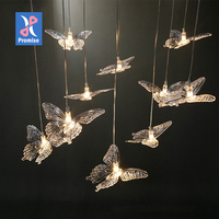 Lustre en acrylique de luxe Promise, papillon doré, couleur personnalisée, décoration lumineuse pour la décoration de plafond de mariage