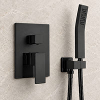 Ensemble de douche carré WYRAX en laiton poli noir et acier inoxydable, avec robinet de luxe et fonction pluie, idéal pour appartements et hôtels