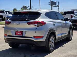 Hyundai Tucson SE 2017 Ligeramente Usado, SUV de 4 Puertas (2.0L 4 Cilindros 6A) - Product Image 3