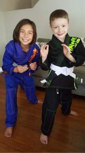 Ultra-Light Brazilian Jiu Jitsu Gi para niños Extra Premium Cotton Custom Logo Kids MMA Training Gi Servicio OEM disponible - Product Image 4