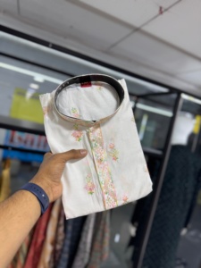 Prima Calidad Diseñador Fiesta Desgaste Tendencia Seda Con Bordado Hombre Kurta Pijama Fabricante De Surat - Product Image 3