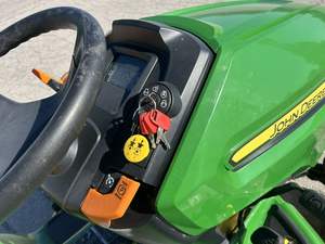 Cortadora de Césped John Deere X390 Usada y Nueva, Tractor Agrícola de Alta Calidad con Motor de Gasolina de 25 HP a Precio Económico - Product Image 5