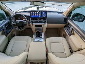 AUTO USADO TOYOTA LAND CRUISER GXR 2014, MOTOR 4.0L 200HP, 0KM, 7 ASIENTOS, 6 CILINDROS, TRANSMISIÓN AUTOMÁTICA - Product Image 3