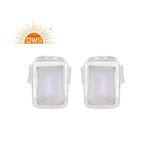 Pendiente de tuerca de piedra de luna de arcoíris Natural de plata de ley fina superventas, joyería personalizada para mujer, regalo para ella - Product Image 1
