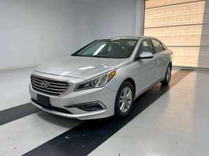 รถมือสองราคาถูก ปี 2024 ขับเคลื่อนล้อหน้า พวงมาลัยซ้าย เบนซิน/น้ำมัน ล้อแม็ก R17 เบาะหนัง หลังคาซันรูฟแบบพาโนรามา รถเก๋ง เครื่องยนต์ 4.5 ลิตร V8 เกียร์อัตโนมัติ ล้อแม็กอะลูมิเนียม สีเข้ม - Product Image 2