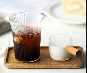 Plateau de service rectangulaire en bois d'acacia fait à la main avec poignée en métal Plateau décoratif de haute qualité pour dessert de petit déjeuner - Product Image 4