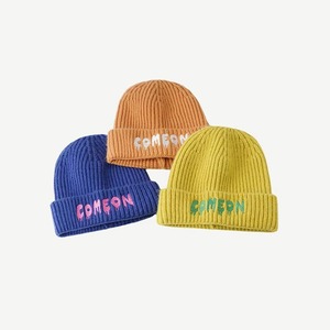 Gorros personalizados gratuitos, venta al por mayor, sombreros de invierno acrílicos 100% de punto OEM, proveedor directo de fábrica, moda cálida y cómoda - Product Image 2