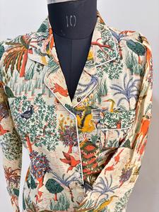 Chemise boutonnée à manches longues en coton beige pour femmes avec décoration en dentelle florale imprimée Jungle Safari ODM haut Sexy pour toutes les saisons - Product Image 2