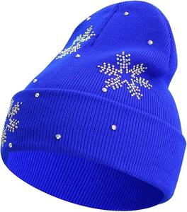 Gorro de invierno de punto interior con forro de satén sedoso de estilo desgastado, gorro de diamantes de imitación con parche de etiqueta tejida con logotipo personalizado - Product Image 2