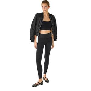 เสื้อกีฬาลำลองสไตล์สปอร์ต ผลิตจากผ้าแคนวาสที่ทนทาน - Product Image 1