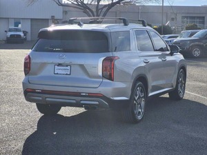Hyundai Palisade 2024 Plateado, Versión Calligraphy, Tracción Total, Automático, Usado, Asientos de Cuero, Llantas de Aleación R18, Techo Solar, Cámara 360° - Product Image 2