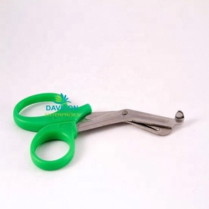 Offre Spéciale ciseaux professionnels universels noirs de haute qualité 5.3/4 po | Ciseaux chirurgicaux réutilisables - Product Image 5