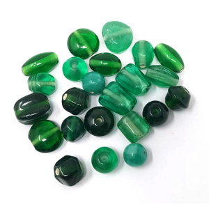 Collection unique de perles de verre orange artisanales mélangées plaine et millefiori pour la fabrication de bijoux et la décoration de la maison - Product Image 4