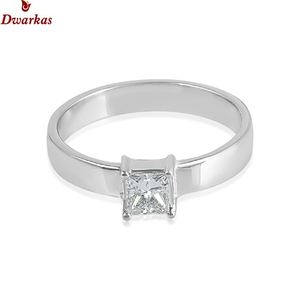 Bague en pierre CZ en argent sterling 925 de créateur personnalisé pour femmes Bijoux en pierres précieuses de style classique pour fête quantité minimale de commande bas du fabricant - Product Image 3