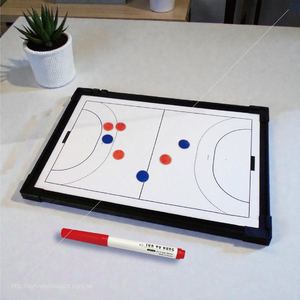 Tableau tactique double face en plastique léger, écologique et durable pour l'entraînement au handball - Product Image 6