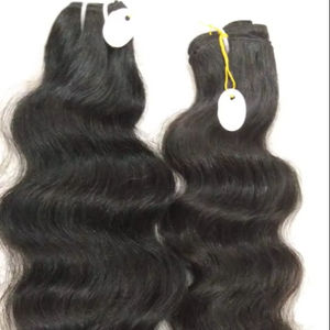 Buen descuento de cabello natural rizado tejido. Mejores tamaños de extensión de cabello natural> tejido de cabello ondulado natural remy de buena calidad. - Product Image 1