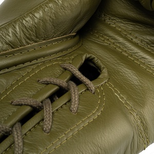 Gants de boxe professionnels de qualité supérieure en cuir de vachette véritable conception de dentelle de mouche de luxe dernier modèle Muay Kickboxing Sports - Product Image 6