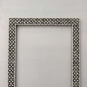 Marco de Espejo de Pared con Incrustaciones de Hueso Tradicional Personalizado, Intrincado Trabajo de Incrustación a Mano, Espejo Decorativo de Alta Gama, Ecológico y Duradero - Product Image 6