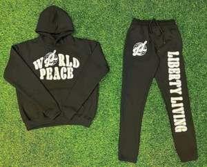 Survêtement décontracté à capuche deux pièces pour hommes Broderie à capuche Impression bouffante 3D Logo Visage intégral Ensemble sweat à capuche zippé pour hommes - Product Image 4