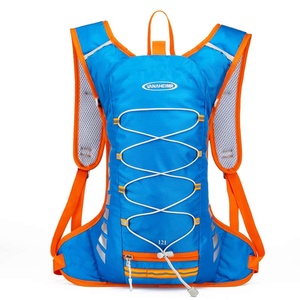 Mochila de Senderismo Suave de 12L, Unisex, de Nailon Impermeable, para Ciclismo y Deportes, con Cierre de Cremallera y Correa de Hombro Arqueada - Product Image 2