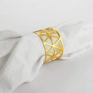 Anillo de Servilleta con Hoja de Oro, Diseño Botánico Elegante para una Mesa de Comedor Moderna y de Lujo - Product Image 6