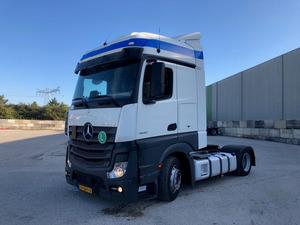 2016 Mercedes-Actros 1842 Unidad de tractor de camión diésel 6x4 Rueda motriz Dirección izquierda Usado Euro 2 371hp 21-30T Capacidad de carga - Product Image 3