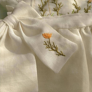 Robe brodée à la main en lin doux pour bébé fille Style décontracté pour le premier anniversaire des tout-petits OEM Made in Vietnam - Product Image 4