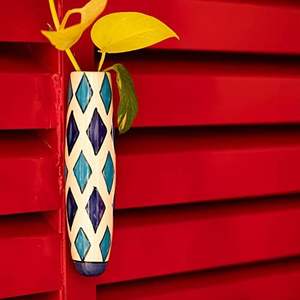 Jardinière magnétique en céramique de diamant la plus demandée, parfaite pour les verts frais et les espaces minimalistes disponibles à bon prix - Product Image 2