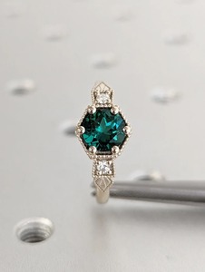 Handmade American Diamond <b>Emerald</b> Engagement <b>Ring</b> Vintage Fine Jewelry Lab <b>Emerald</b> Sterling <b>Silver</b> Indian Pearl for Women's - Product Image 4