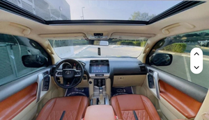 Toyota Prado 2017 VXR Full Option Toit ouvrant - Product Image 5