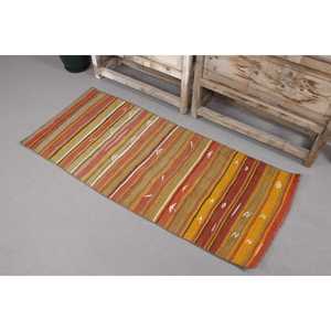 Alfombra Turca de 2.1x5 pies, Alfombra Kilim Vintage, Alfombra de Lana con Diseño Floral Rojo - Product Image 1