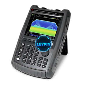 Analyseur de signal micro-ondes portable FieldFox 50 GHz de Keysight pour l'analyse spectrale - Product Image 2