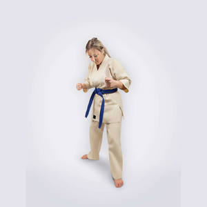 Uniforme de Karate Personalizable de Primera Calidad para Competición, Costuras Reforzadas, Gi Transpirable, Mezcla de Algodón, Antiencogimiento Máximo - Product Image 2