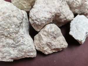 Pyrophyllite is the preferred functional <b>filler</b> for specialized fireproofing coatings and reducing material cost. - Product Image 2