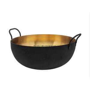 Bol de service et de décoration de forme ronde en métal de qualité supérieure enduit de poudre de couleur noire avec support de base de concepteur unique plaqué or - Product Image 4