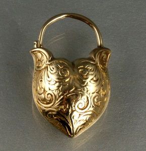 New Arrival High Quality Aluminium Embossed <b>Lock</b> Heart Shape Padlock Animal Look Elegant Decor Cheap Price QUALITY COLLECTION - Product Image 1