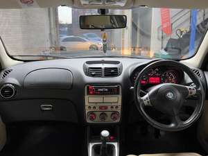 รถมือสอง พวงมาลัยซ้าย/ขวา ปี 2008 อัลฟา โรเมโอ 147 - Product Image 2