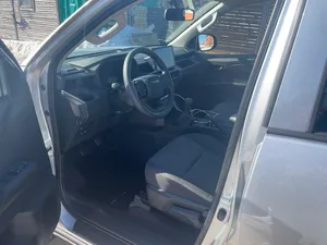 2025 HILUX IX LOW Mileage Sound Engine R18 Tyre Automatic Transmission <b>Panoramic</b> Sunroof LED Headlights Ready to SHIP - Product Image 4
