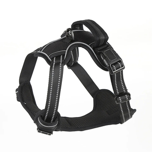 Harnais robuste réglable avec sangle de poitrine, intérieur doux, ajustement confortable pour les tailles grandes, moyennes et petites, utilisation en extérieur - Product Image 3