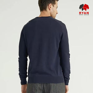 สเวตเชิ้ตสเวตเตอร์สำหรับฤดูหนาวเสื้อสเวตเตอร์ดีไซน์ ODM สำหรับแบรนด์และโปรโมชั่น - Product Image 2