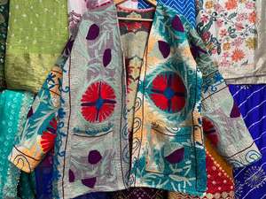 Chaqueta bordada de Suzani hecha a mano, abrigo floral bohemio marrón, prendas de vestir exteriores de Festival Tribal colorido, declaración inspirada en Vintage - Product Image 2