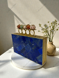 Boîte en mosaïque de lapis-lazuli avec poignée en laiton à quatre doigts, design minéral naturel fait à la main, gemme multicolore - Product Image 2