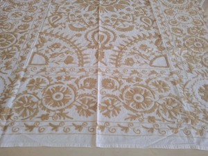 Drap de lit en coton indien fait à la main Golden Whispers Beautiful Bohemian Suzani Throw Blanket Suzani Bedcover - Product Image 4