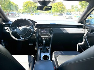 MEJOR OFERTA 2021 VOLKSWAGEN PASSAT R-LINE TRANSMISIÓN AUTOMÁTICA ASIENTOS DE CUERO - Product Image 2