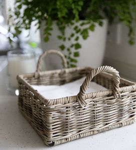 ที่ใส่กระดาษทิชชูทำจากปอกระเจา งานฝีมือ เหมาะสำหรับห้องนั่งเล่น ห้องนอน สำนักงาน และการตกแต่งโต๊ะในชีวิตประจำวัน ผลิตด้วยมือจากประเทศอินเดีย - Product Image 5