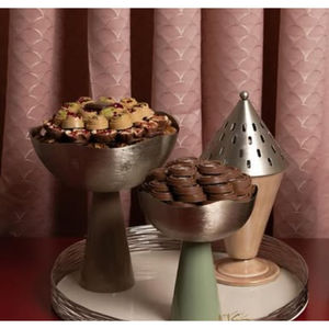 Plato de Chocolate de diseño único, cuenco de Chocolate de Metal grabado en plata Vintage, cuenco decorativo para servir en el hogar, decoración de boda - Product Image 1