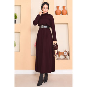 Vestido Hijab Borgoña con Cuello Alto y Cintura Fruncida Lavable - Product Image 4