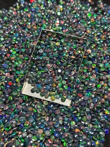 Magnifiques opales noires facettées rondes, pierres précieuses opales multicolores, lot en gros, opales de haute qualité à vendre - Product Image 2