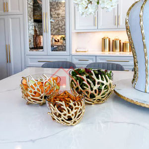 Grand bol en verre avec support doré à vendre Best-seller - Product Image 6